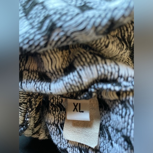 Women’s Vintage Cowel Neck Sweater ( XL ) - Picture 4 of 5